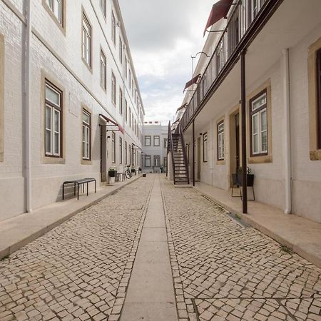 Charming Apartment In Private Condominium At Graca Lisboa Ngoại thất bức ảnh