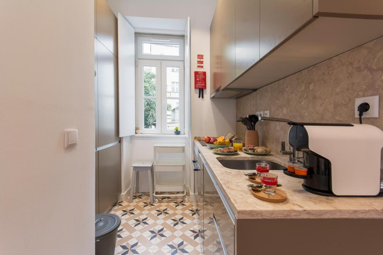 Charming Apartment In Private Condominium At Graca Lisboa Ngoại thất bức ảnh